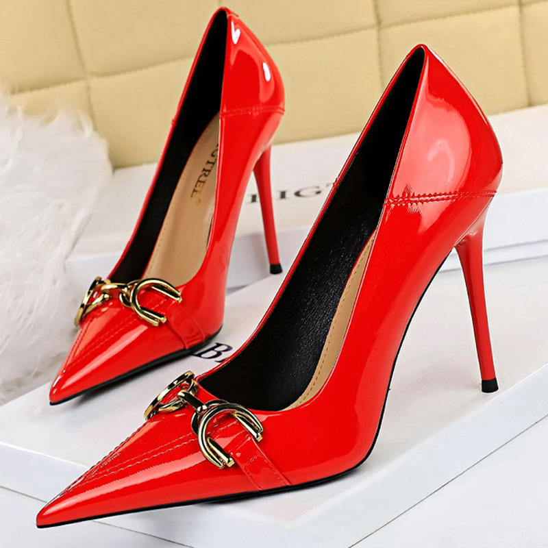Luxe damespumps met metalen ge - Shoe Tree recensie en prijs